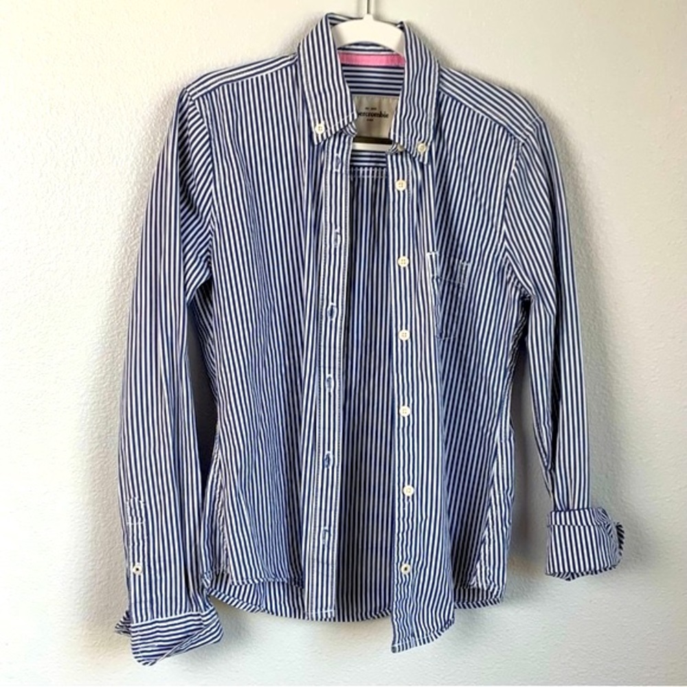 Abercrombie Kids Striped Long Sleeve Button Down Size M